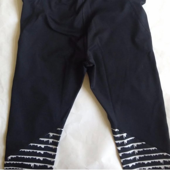 Under Armour Mirror Print Studio Lux Moisture Wicking Leggings Tights Black L - Picture 5 of 5